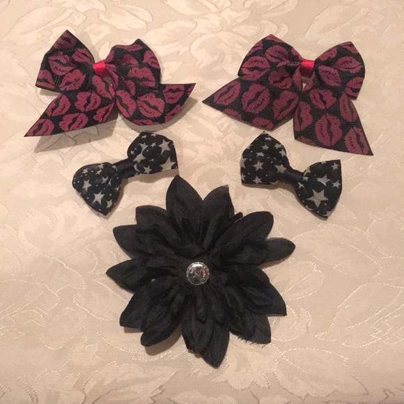 Hair Clips - Picture 2 of 4
